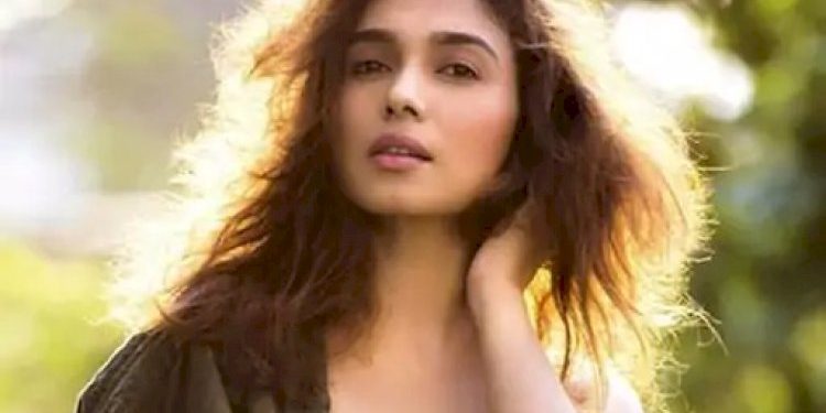 પોતાના ગામના વિકાસ માટે સરપંચ બનવા માંગે છે ઍશ્રા