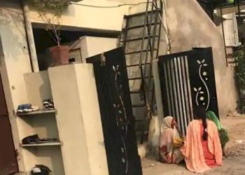 પતિ પુત્ર જામનગર પ્રસંગમાં આવ્યા, અમદાવાદમાં મહિલાપોલીસકર્મીએ આત્મહત્યા કરી 