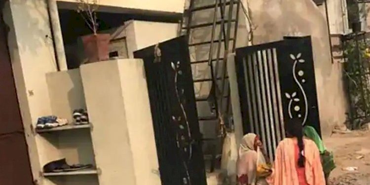 પતિ પુત્ર જામનગર પ્રસંગમાં આવ્યા, અમદાવાદમાં મહિલાપોલીસકર્મીએ આત્મહત્યા કરી 