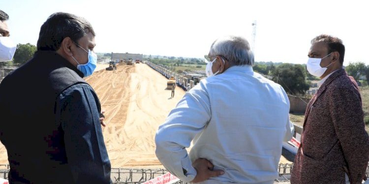 મુખ્યમંત્રીએ અમદાવાદ-રાજકોટ હાઇવે પર ચાલતા વિવિધ માર્ગના કામોના નિરીક્ષણ કર્યું, જામનગર જીલ્લામાં પણ નિરીક્ષણ કરજો સાહેબ 