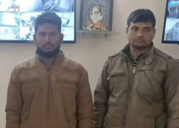 બુટલેગર નહિ પરંતુ પોલીસકર્મી જ કરતો હતો દારુ ભરેલ વાહનનું પાઈલોટીંગ 