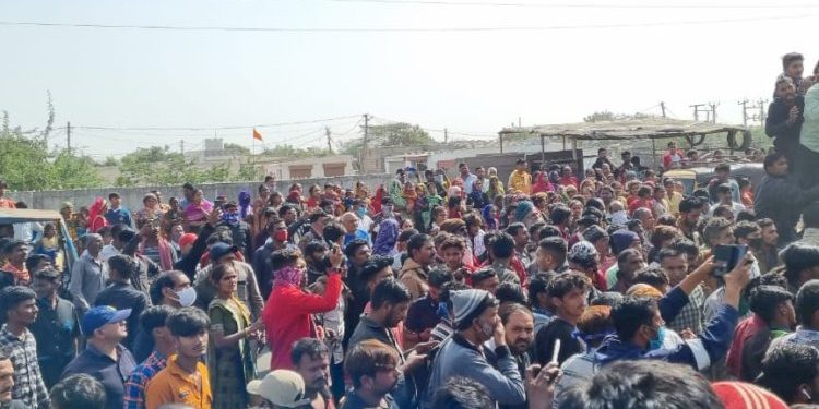 ટ્રક નીચે છકડો રીક્ષા આવી જતા 1 નું મોત, 1 ની હાલત ગંભીર 