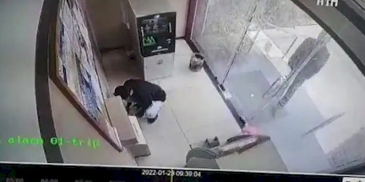 ATM સેન્ટરમાં પૈસાની નહિ પણ આ વસ્તુની થઇ ચોરી, વાંચીને તમને પણ આશ્ચર્ય થશે કે આ શા માટે..?