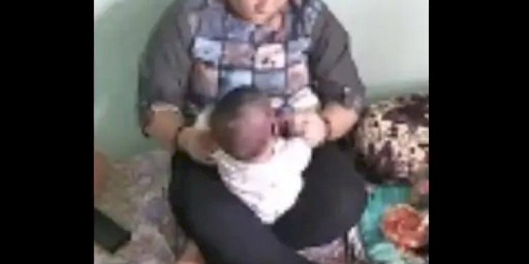 માસુમ ભુલકાને કોઈના ભરોષે મૂકી જતા વાલીઓ ચેતે, આ મહિલાને કુદરત પણ માફ કરશે ખરા..?