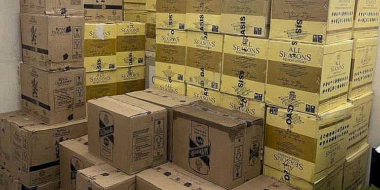 ગુજરાતમાં દારૂબંધી વચ્ચે માત્ર એક એજન્સીએ વર્ષ દરમિયાન કરેલ કેસોની વિગત છે આવી