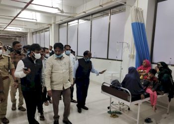 એકીસાથે 1200 લોકોને ફૂડ પોઈઝનીંગ, આરોગ્યમંત્રી અને ઉચ્ચ અધિકારીઓ પણ હોસ્પિટલ દોડી ગયા 