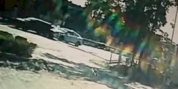 CCTV:પુરપાટ ઝડપે દોડતી કારે અન્ય કારને મારી ટક્કર અને….