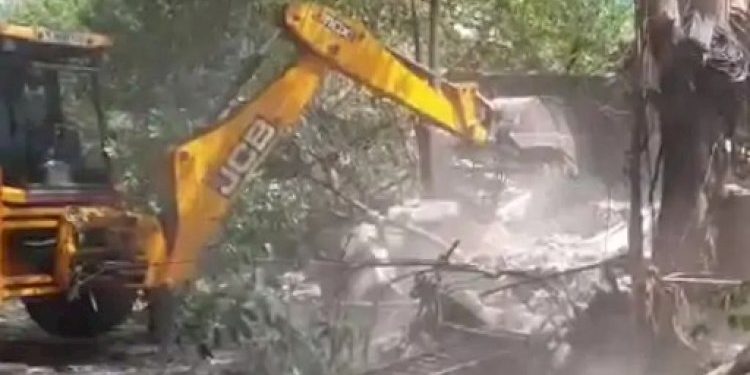 મકાનનો સ્લેબ ધરાશાયી થતા 2 ના મોત