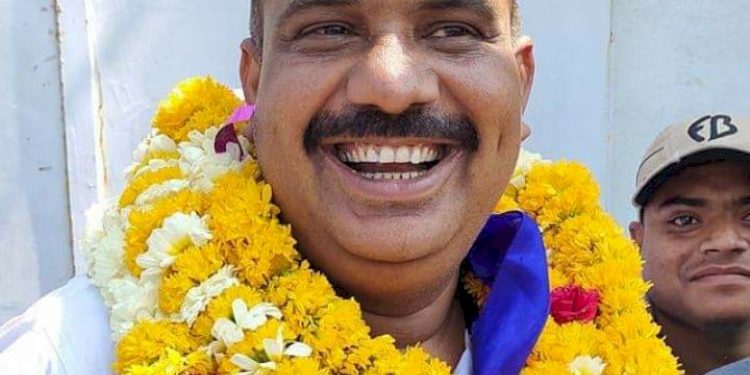 જામનગર મનપા વિપક્ષ ઉપનેતા બસપાના કોર્પોરેટર ફુરકાન શેખએ બિલ્ડર પાસેથી દોઢ લાખ લીધા અને ACB પ્રગટ થઇ
