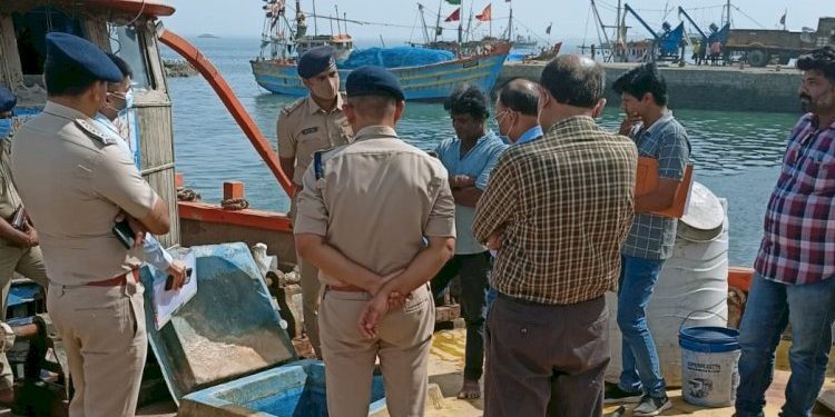 સુરક્ષા સંદર્ભે રાજ્યના ગૃહ વિભાગના અધિક મુખ્ય સચિવ દેવભૂમિ દ્વારકા જિલ્લાની મુલાકાતે