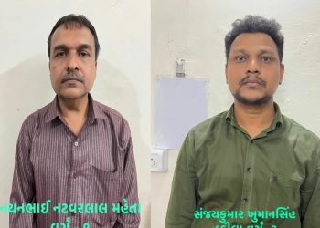 આ 2 બાબુઓ 15 લાખની લાંચ લેતા કચેરીમાંથી જ ઝડપાયા….
