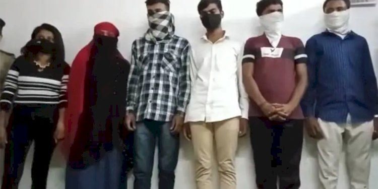 ખુશ્બુ એ પાડ્યો ખેલ…વેપારી યુવકને ફસાવી ટોળકીએ કહ્યું કે…