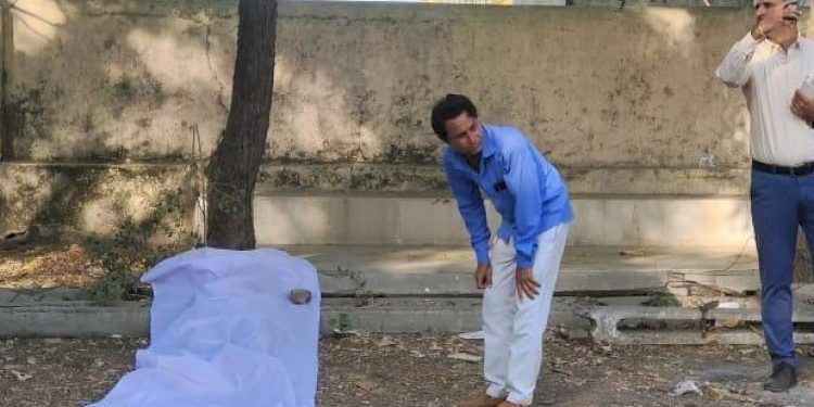 પોલીસકર્મીએ કેમ પોતાના જ કપાળમાં ગોળી ધરબી દીધી, તપાસ ચાલુ