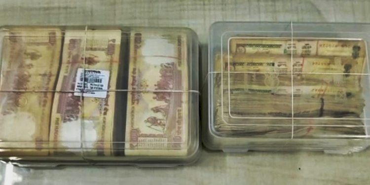 રદ થયેલ 97 લાખની ચલણી નોટો મળી આવી 