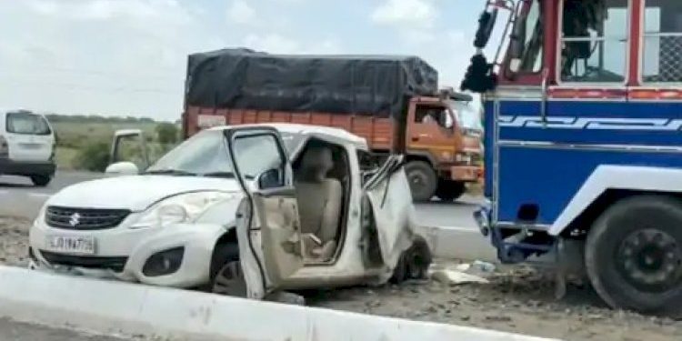 ટ્રક અને કાર વચ્ચે અકસ્માતમાં 3 લોકોએ ગુમાવ્યો જીવ