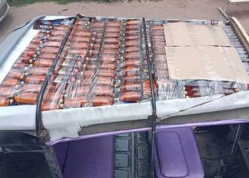 રીક્ષામાં એવી જગ્યાએ છુપાવ્યો દારુ કે સૌ વિચારતા રહી જાય…