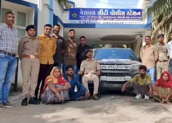 2 દંપતીઓની આંતરરાજ્ય ગેંગ…બસ સ્ટેશનોમાં ભીડભાડનો લાભ લઇ રોકડ અને મોબાઈલની કરતા ચોરી 