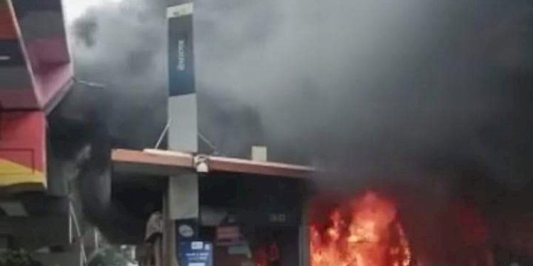 બસમાં લાગી અચાનક આગ, જો કે સમયસુચકતા કામ લાગી અને…