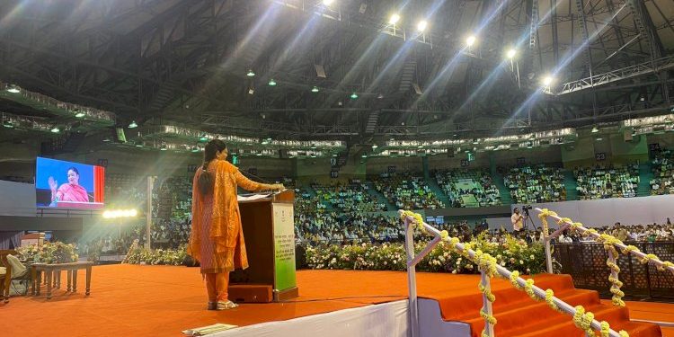 સુરતમા ભાષા દિવસ ઉજવણી સમારોહમા છવાઇ ગયા સાંસદ પૂનમબેન માડમ, “હિન્દી” ના મહત્વના પાસાઓ કર્યા ઊજાગર