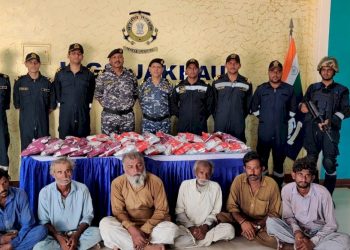 વધુ એક વખત ગુજરાતના દરિયામાંથી ઝડપાયું કરોડોનું હેરોઈન