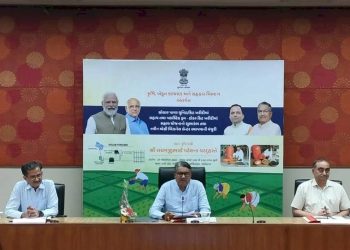 પાકને રખડતાં ઢોર તેમજ વન્ય પ્રાણીઓથી રક્ષણ આપવા રૂપિયા 20 કરોડની સોલાર પાવર યુનિટ યોજનાનો રાજયવ્યાપી શુભારંભ કરાવતાં કૃષિમંત્રી 