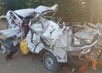 5 વાહનો વચ્ચે અકસ્માત, મારુતિવાનમાં બેસેલ 2 ના સ્થળ પર જ મોત 