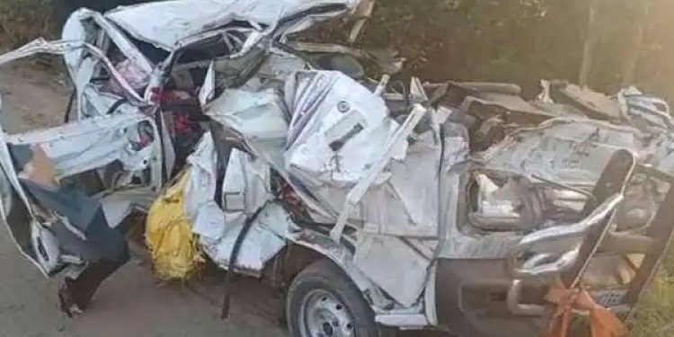 5 વાહનો વચ્ચે અકસ્માત, મારુતિવાનમાં બેસેલ 2 ના સ્થળ પર જ મોત 