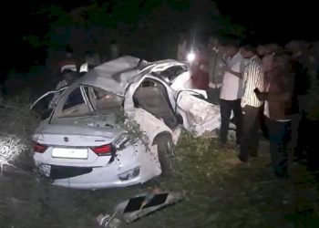 કાર પલટ્યા બાદ 300 ફૂટ સુધી ઢસેડાઈ,3 યુવકોના જીવ ગયા 