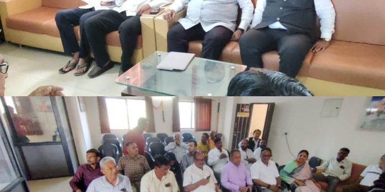 જામનગર જિલ્લા ભાજપા કાર્યાલયે પહોંચ્યા કાલાવડની આગનાં લપકારા !