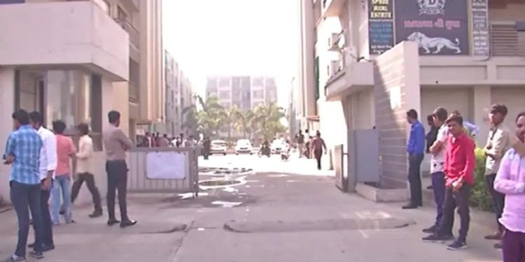 કઈ વિધાનસભા બેઠકનાં રિટર્નિંગ ઓફિસરે આપઘાત કર્યો ?! 