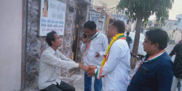 જામનગર દક્ષિણ બેઠકના કોંગ્રેસ ઉમેદવાર તો સાવ નવા..લોકો પૂછે છે તમે કોણ.? મળશે પછડાટ