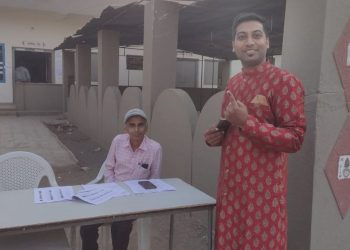 જામવંથલીના વરરાજાએ લગ્નમાં હાજરી આપતા પહેલા મતદાન કરી જાગૃત નાગરિક તરીકેની ફરજ નિભાવી