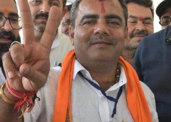 જામનગર દક્ષિણ બેઠકનો હિરલો દિવ્યેશ અકબરી લીડમા ફર્સ્ટ, હરીફો સાફ, અભિનંદનની વર્ષા