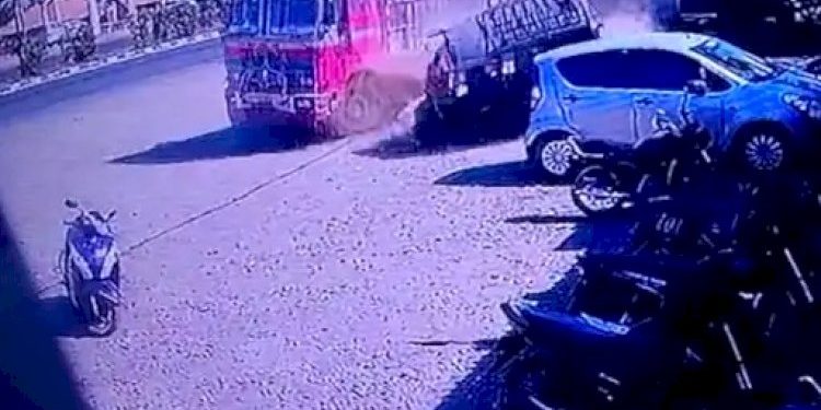 અકસ્માતના દ્રશ્યો CCTV માં કેદ, 20 સેકન્ડમાં જુઓ આખો ઘટનાક્રમ