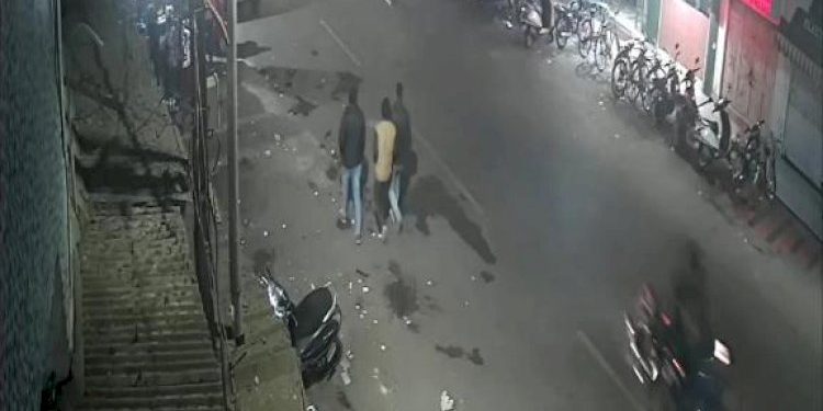 CCTV:જામનગરની ઘટના…2 ટુ-વ્હીલર અથડાયા 