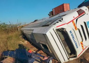 કચ્છથી અમદાવાદ જઈ રહેલ બસ ડ્રાઈવરને ઝોકું આવી જતા પલટી મારી ગઈ..