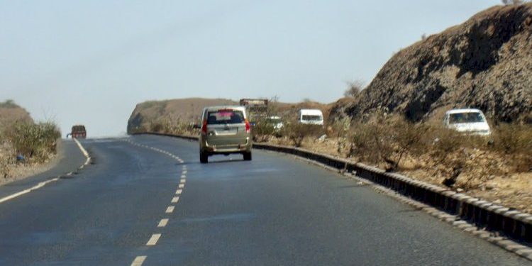 રાજકોટ-અમદાવાદ હાઈ-વેનું કામ:વધુ એક ખોટો વાયદો…..