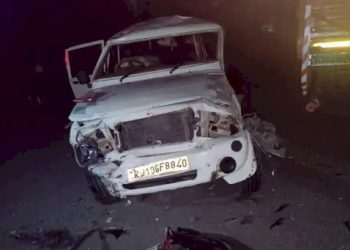 પીકઅપનું ટાયર ફાટ્યું…ડીવાઈડર કુદી ગઈ..અને આ રીતે થયા 4 ના મોત