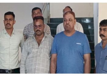 નીતિનભાઈને નકલી પોલીસનો ભેટો થયો…20 હજાર ગયા બાદમાં…