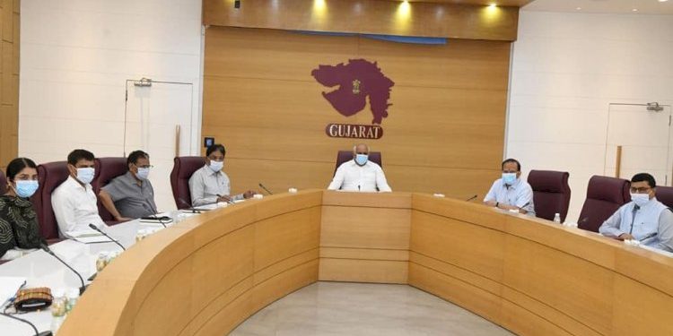 રાજ્યમાં વધી રહેલા કોરોના કેસોને લઈને સરકાર સતર્ક બની, બેઠકમાં શું ચર્ચાઓ થઇ વાંચો