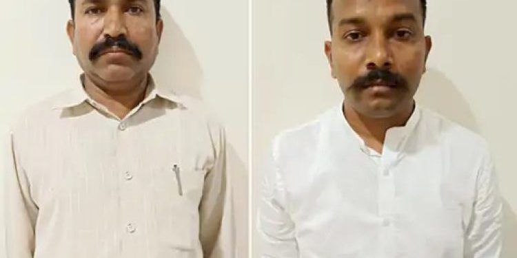 લોકઅપમાં ના રાખવા 2 પોલીસકર્મીઓએ 50 હજાર માગ્યા