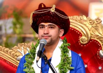 બાગેશ્વર બાબાએ એક શ્રદ્ધાળુનું ખિસ્સું ખાલી કરાવ્યાની ફરિયાદ અરજી ! 