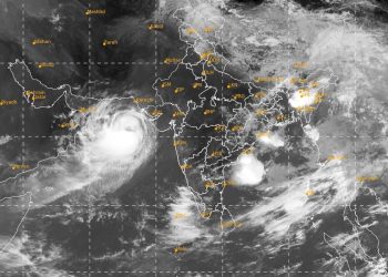 દરિયાઈ ચક્રવાતની ગતિ ઘટી, કરાંચી તરફ આગેકૂચ…..