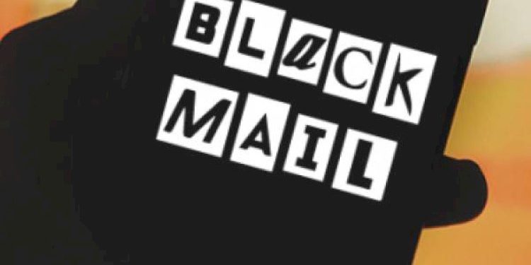 પત્નીનો ન્યૂડ ફોટો વાઈરલ કરવાની ધમકી આપી 90 લાખની કરવામાં આવી માંગ