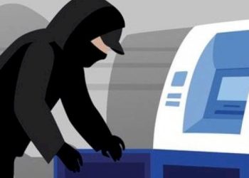 ATM મશીનમાં ચીપીયો ફસાવી દઈ માલ કાઢી લેતી ગેંગ સંકજામાં આવી