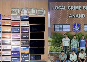 ATM સેન્ટર પર મદદને બહાને પૈસા ઉપાડી લેતા શખ્સો ઝડપાયા