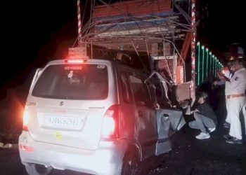 આઈશર પાછળ ઘુસી ગઈ કાર 3 યુવકોના થયા મોત