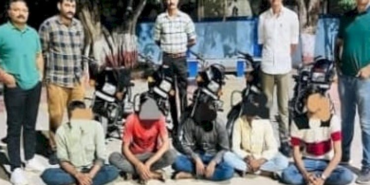 હાઈવે પર તેજ ગતિએ બાઈક ચલાવનારાઓ ચેતી જજો….