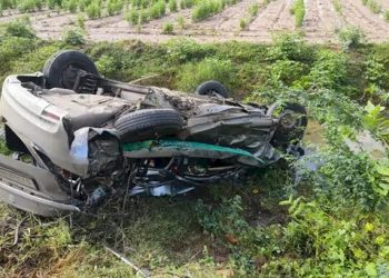 ટ્રકે કાર લીધી અડફેટ, સ્થળ પર જ 4 ના મોત