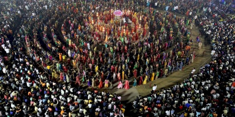 મોડી રાત સુધી ગરબા… લાઉડસ્પીકરની ફરિયાદ આવે તો, ગુજરાત હાઈકોર્ટ કહ્યું કે..